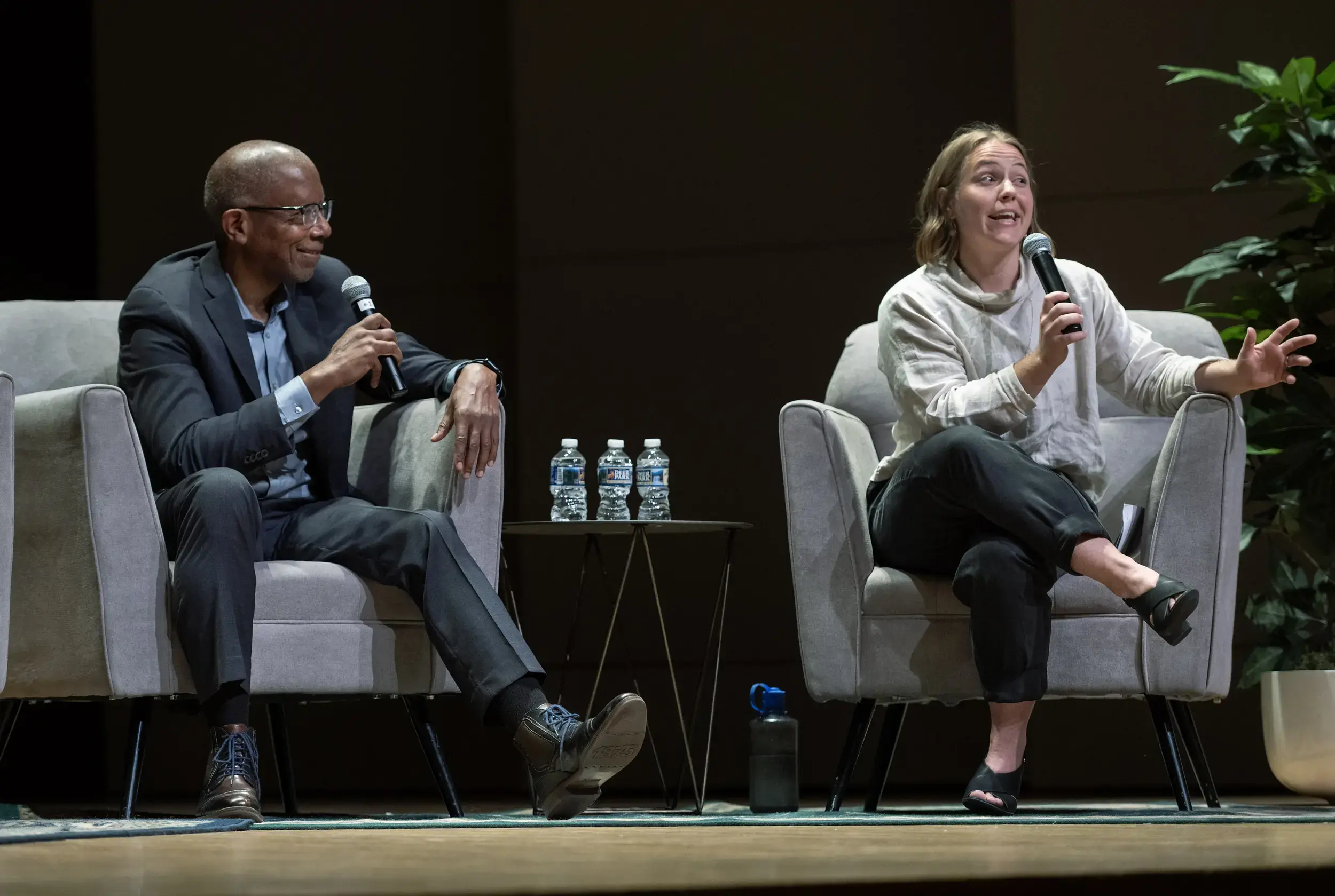 Michael Paul Williams and Mallory Noe-Payne on Wednesday spoke about their podcast “Memory Wars,” which explores how societies confront their difficult histories and that is VCU’s 2024-25 Common Book.